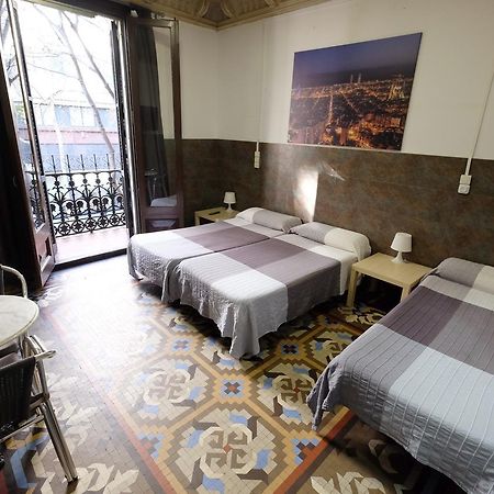 Lenin Hostel Barcelona Zewnętrze zdjęcie