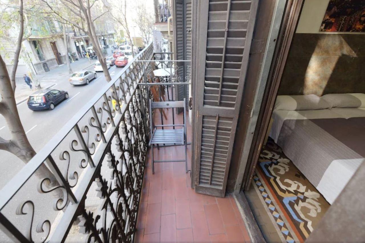 Lenin Hostel Barcelona Zewnętrze zdjęcie