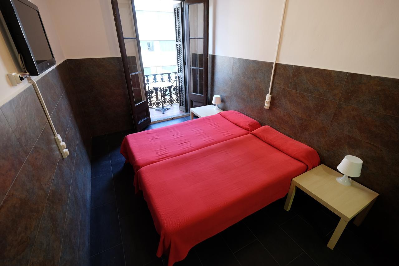 Lenin Hostel Barcelona Zewnętrze zdjęcie