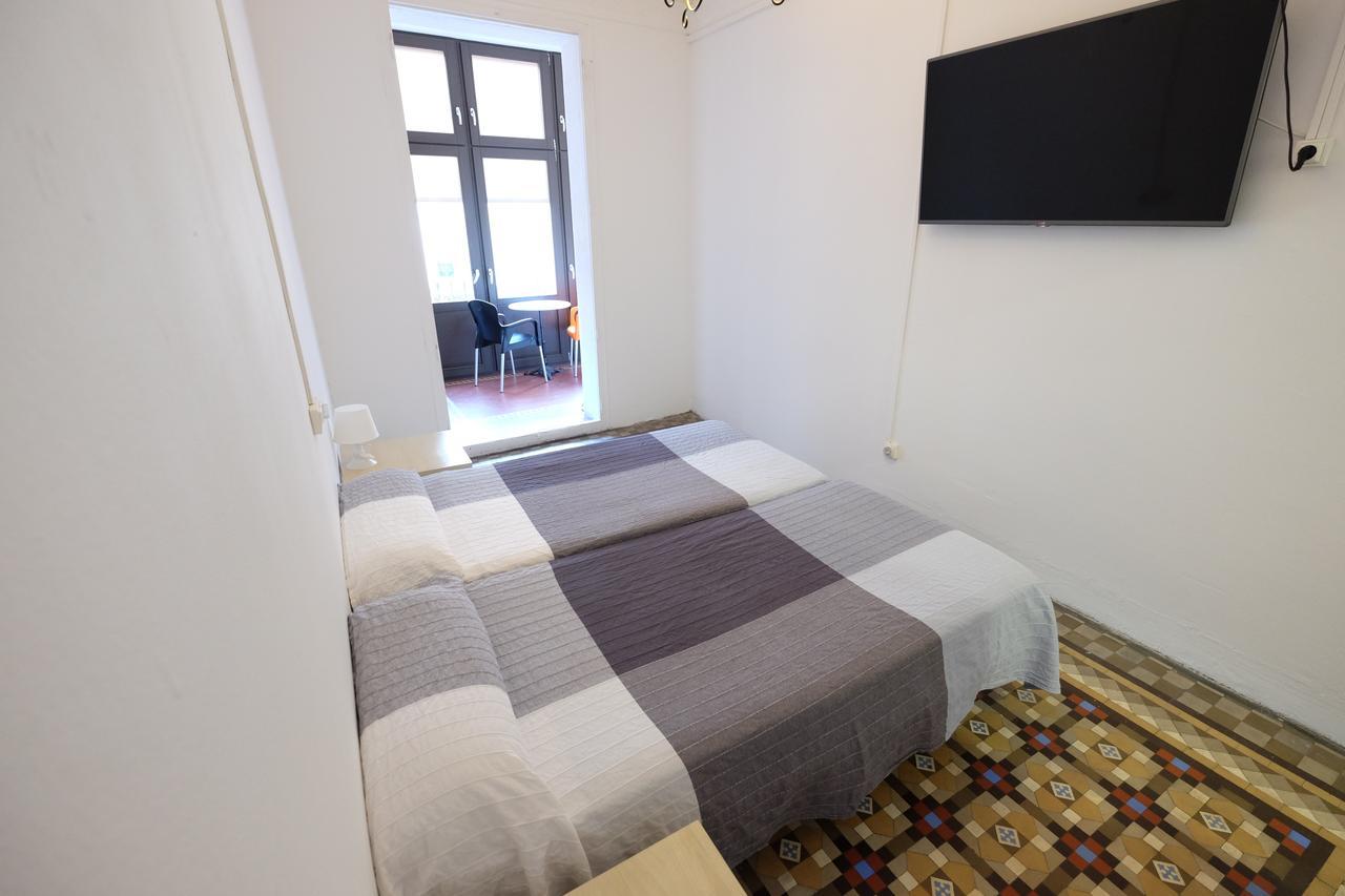 Lenin Hostel Barcelona Zewnętrze zdjęcie