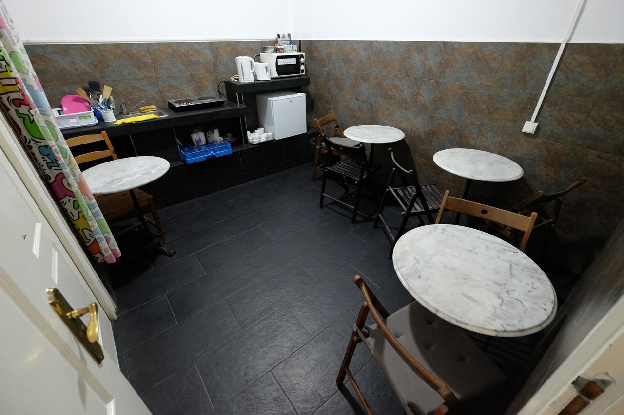 Lenin Hostel Barcelona Zewnętrze zdjęcie