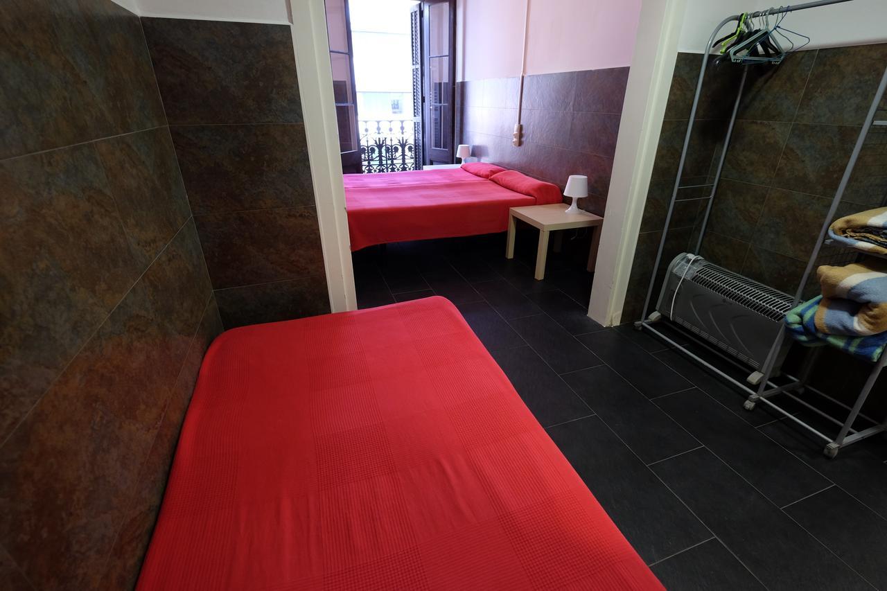 Lenin Hostel Barcelona Zewnętrze zdjęcie