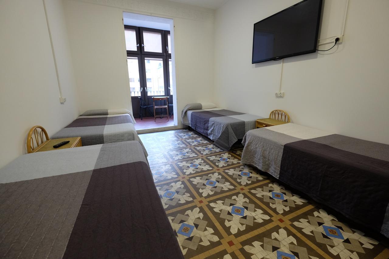Lenin Hostel Barcelona Zewnętrze zdjęcie