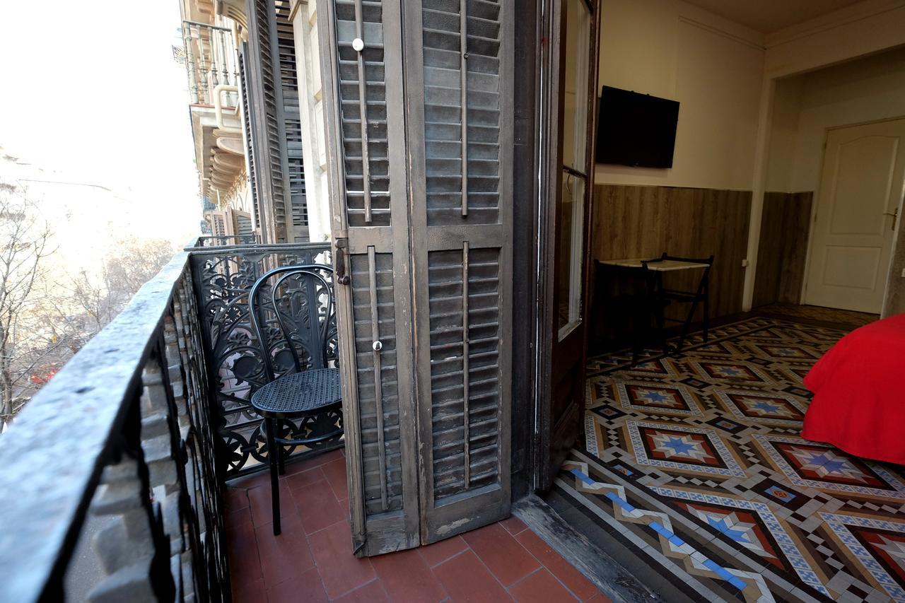 Lenin Hostel Barcelona Zewnętrze zdjęcie