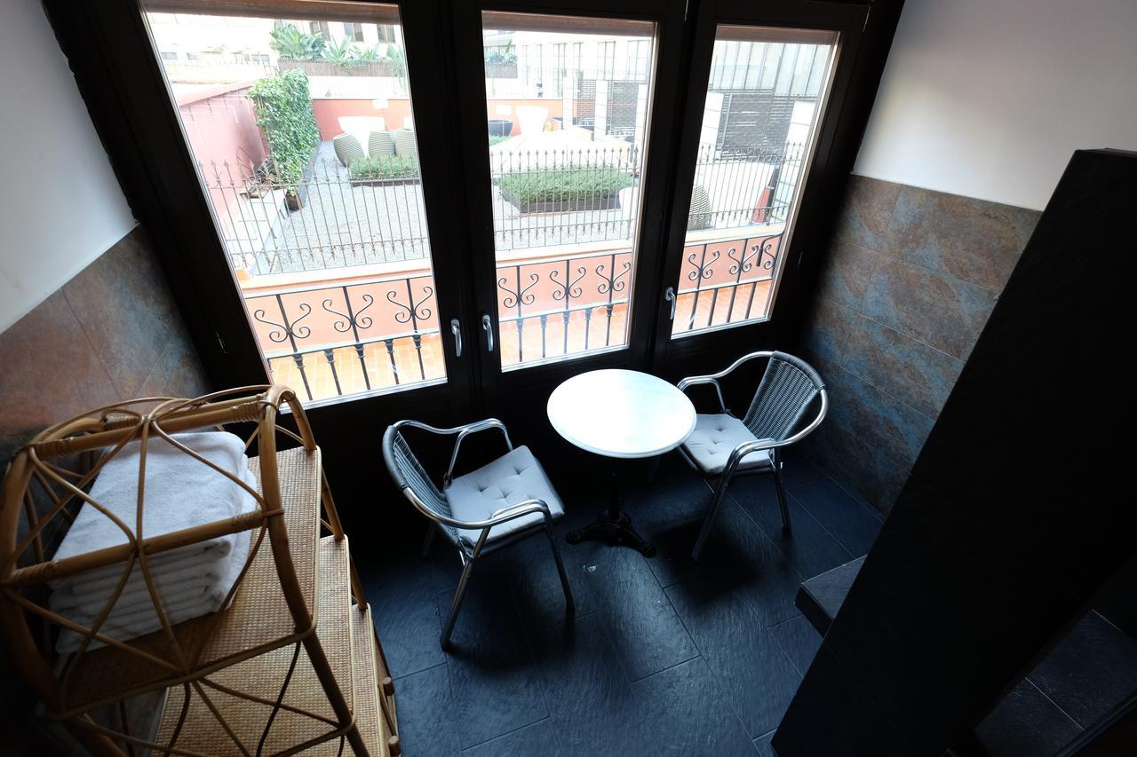 Lenin Hostel Barcelona Zewnętrze zdjęcie